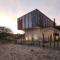 Casa Estrato: una arquitectura que nace de la tierra en San Miguel de Allende