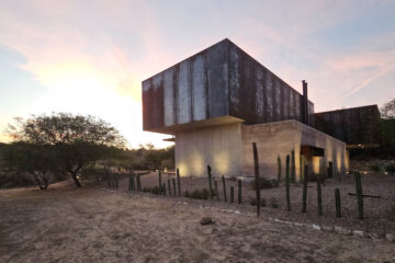 Casa Estrato: una arquitectura que nace de la tierra en San Miguel de Allende