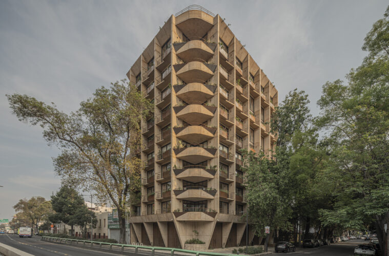 Vertebral: arquitectura que respira junto con la naturaleza